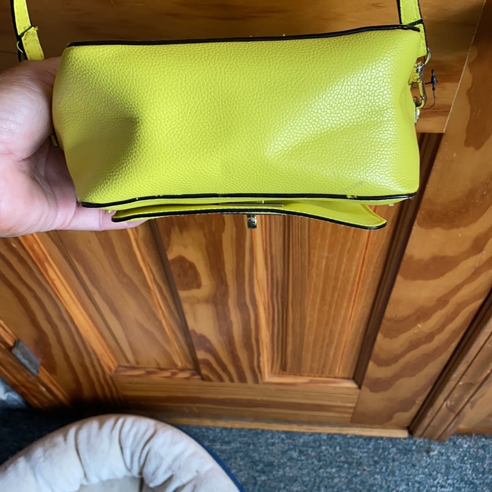 Crossbody - Picture 4 of 4